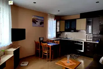Тристаен апартамент с тераса в Лятно кино Тракия, Варна