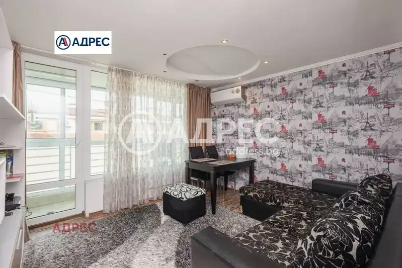 Тристаен апартамент с две тераси в Лятно кино Тракия, Варна