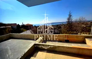 Тристаен апартамент в м-т Акчелар, Варна с югоизточно изложение