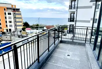 Двустаен апартамент с тераса и морска гледка в м-т Ален мак, Варна