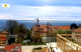 Тристаен апартамент с панорамна гледка към море в м-т Ален мак