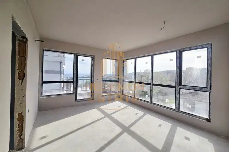 3-bedroom apartment in Varna, Alen Mak