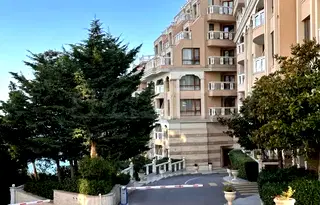 Тристаен апартамент във Варна, м-т Ален мак