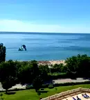 Просторен 4-стаен апартамент с морска панорама в м-т Ален мак