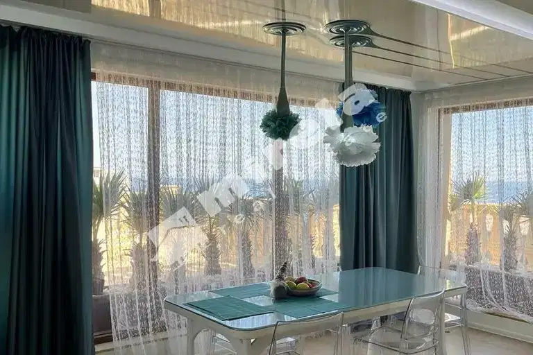 5-bedroom apartment in Varna, Alen Mak