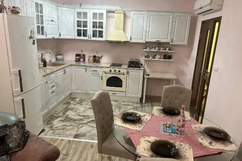 Двустаен апартамент с тераса в м-т Евксиноград, Варна