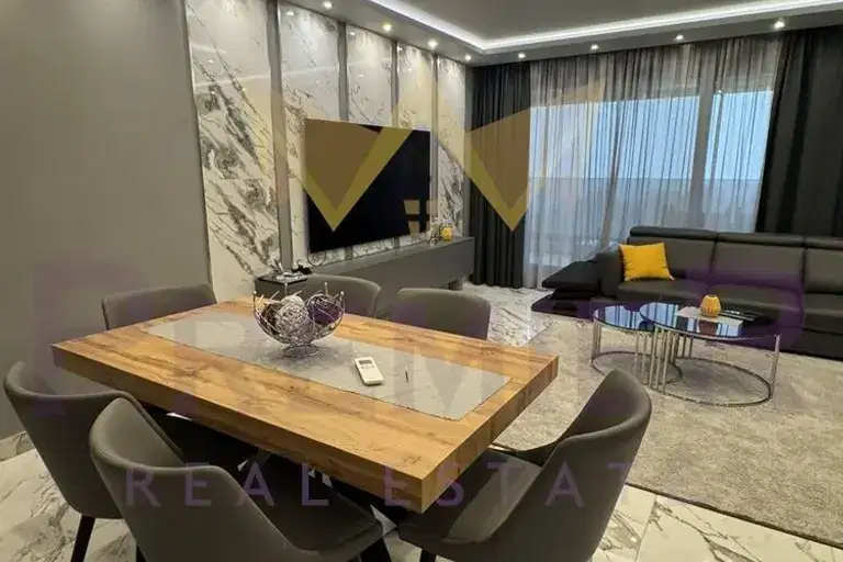 Тристаен апартамент с тераса в м-т Евксиноград, Варна