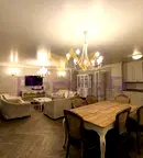 Тристаен апартамент в м-т Евксиноград с английски двор
