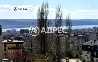 Двустаен апартамент в м-т Пчелина, Варна с паркинг и асансьор