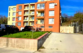 2-стаен апартамент в м-т Пчелина, Варна с тераса