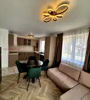Двустаен апартамент с двор в м-т Пчелина, Варна