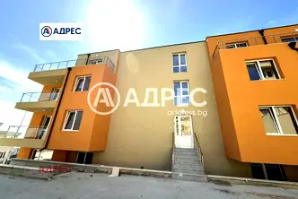 Тристаен апартамент с тераса в м-т Пчелина, Варна