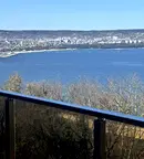 Просторен 4-стаен апартамент с панорамна гледка в м-т Зеленика, Варна