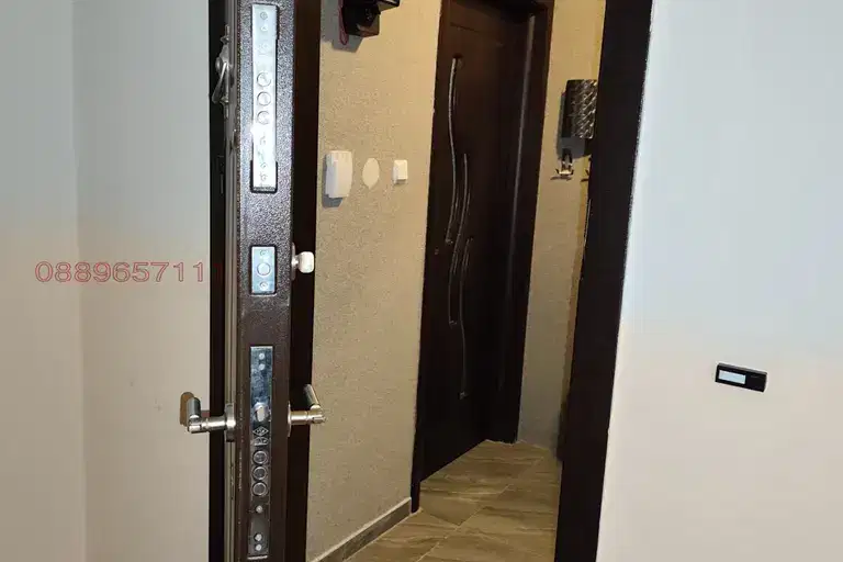 Three-room apartment in Mladost 1, Varna with luxury renovation