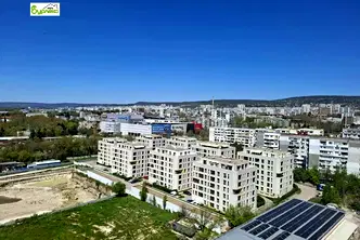 Двустаен апартамент с панорамна тераса в Младост 2, Варна
