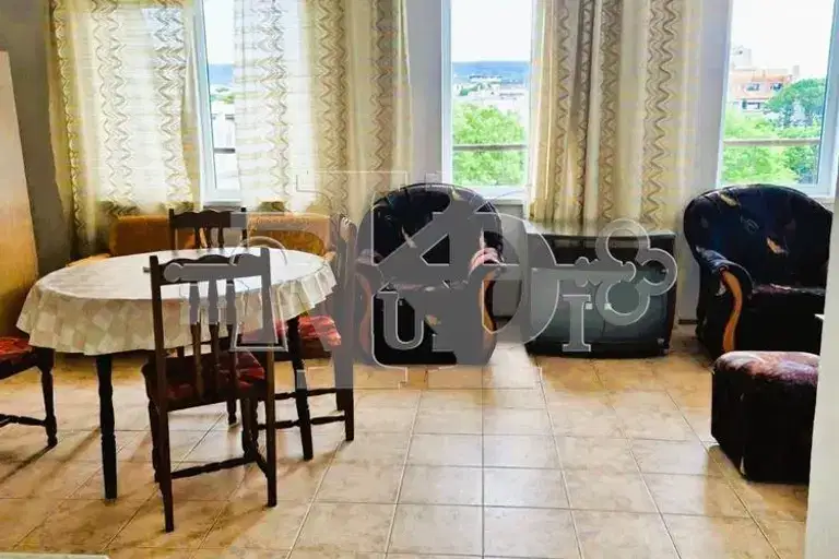 Three-room apartment with two terraces in Okrazhna bolnitsa, Varna