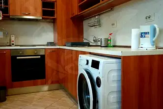 Двустаен апартамент до Окръжна болница в Варна с тераса