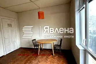 Тристаен апартамент във Варна, Операта
