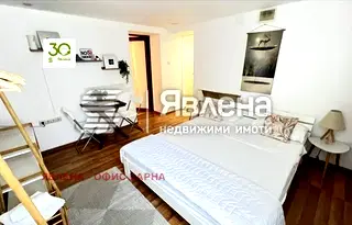 4-стаен апартамент с три студиа в Операта, Варна