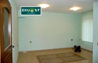 Тристаен апартамент с тераси в района на Операта, Варна