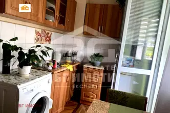 2-стаен апартамент с 2 тераси в район Победа, Варна