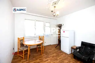 Тристаен апартамент във Варна, Победа