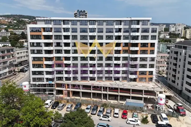 3-bedroom apartment in Varna, Pobeda