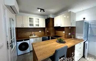 Двустаен апартамент в затворен комплекс в Победа, Варна