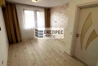 Двустаен апартамент с тераса в Погреби, Варна