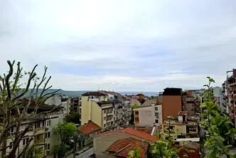 Двустаен апартамент с тераса в Погреби, Варна