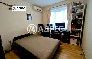 Тристаен апартамент във Варна, Погреби
