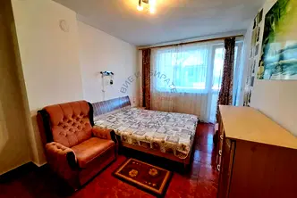 Тристаен апартамент с две тераси в Погреби, Варна