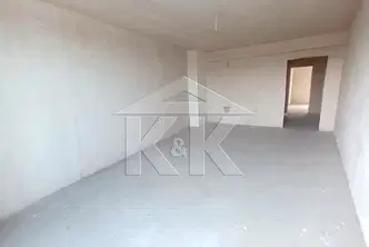 Тристаен апартамент с панорамна гледка в Погреби, Варна