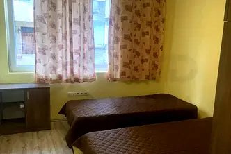 Тристаен апартамент с две тераси в Погреби, Варна