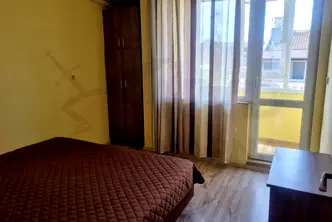 4-стаен апартамент в Погреби, Варна с тераса и асансьор