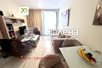 Двустаен апартамент с паркомясто в Свети Никола, Варна