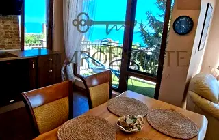 3-стаен апартамент с морска панорама в Свети Никола, Варна