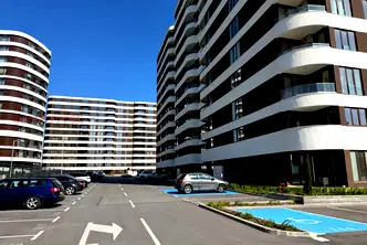 Партерен 2-стаен апартамент в Трошево с две озеленени градинки