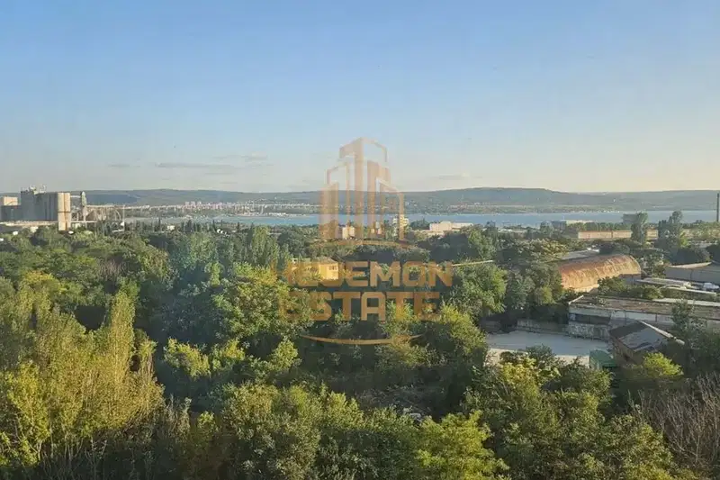 3-bedroom apartment in Varna, Troshevo