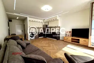 Двустаен апартамент с паркомясто в Трошево, Варна
