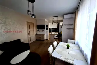 Тристаен апартамент с тераси в Трошево, Варна