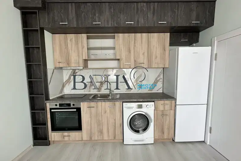 Двустаен апартамент във Варна, Левски 1
