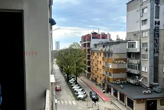 Четиристаен апартамент до Окръжна болница във Варна