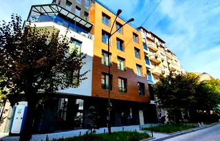 Тристаен апартамент във Варна, ВИНС-Червен площад
