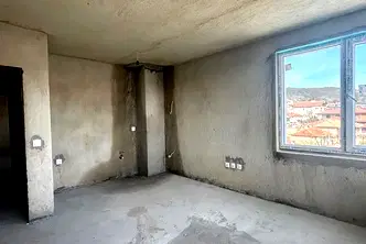 Тристаен апартамент с тераса в квартал Виница, Варна