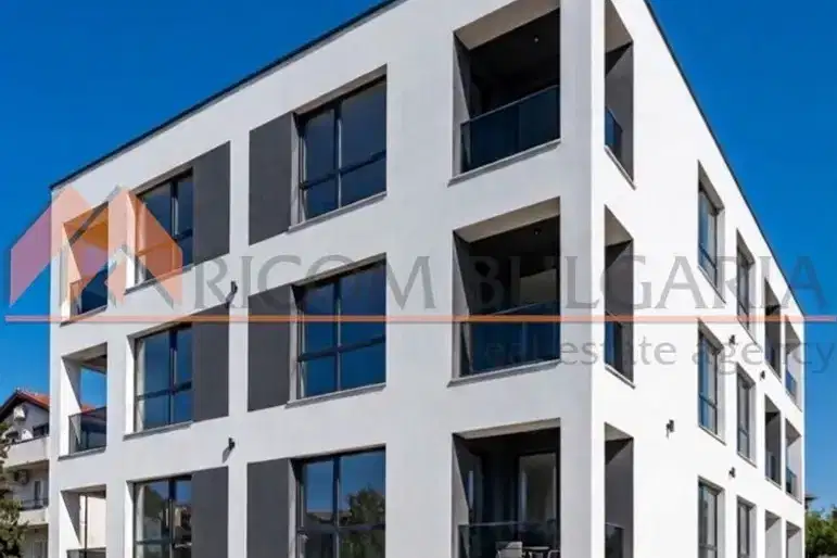 3-bedroom apartment in Varna, Vinica