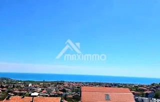 Тристаен апартамент с морска панорама във Виница, Варна