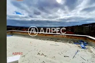 Многостаен апартамент във Варна, Виница