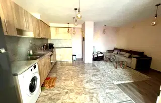 Двустаен апартамент с тераса във Виница, Варна