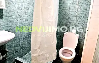 Двустаен апартамент с двор в кв. Виница, Варна